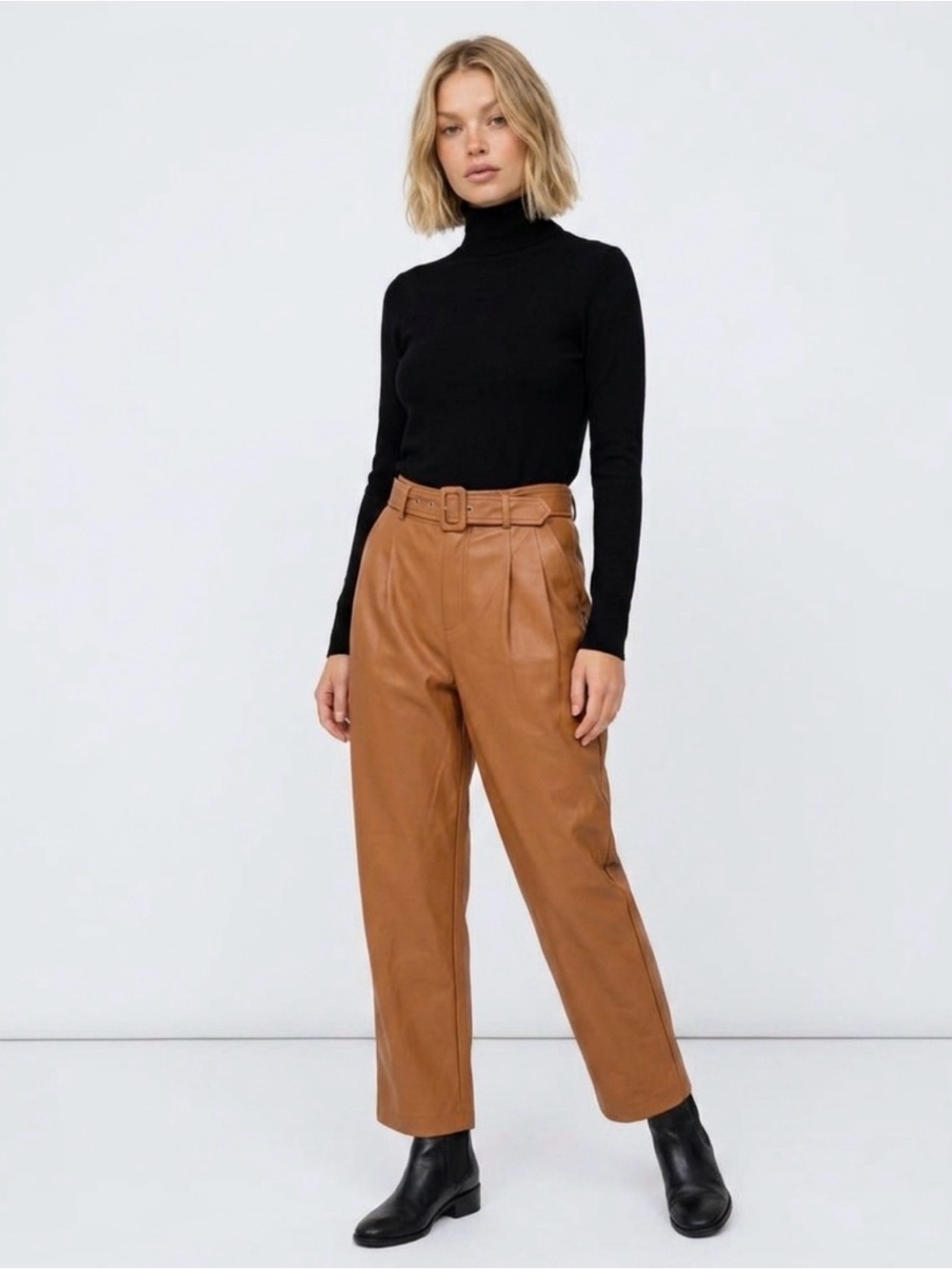 7 For All Mankind Medium Womens Vegan Leather Wide Leg Pleated Belted Pants NWT